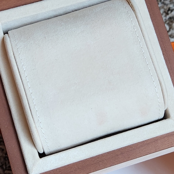 hermes diamond watch - Picture 12 of 16